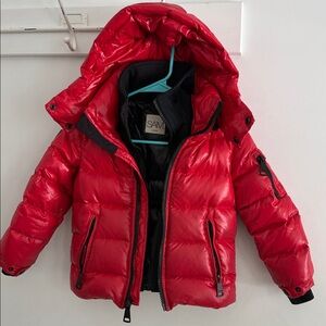 Sam. size 6 girls/boys jacket size 6 goose down puffer red hooded